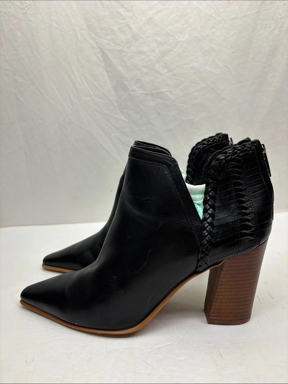 Vince Camuto ankle boots SZ 9.5 M, box 62 - Picture 3 of 8